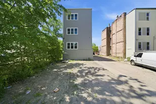 541 N Lawndale Ave, Chicago, IL 60624 - Photo 12