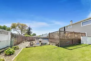 401 Collen Dr, Lombard, IL 60148 - Photo 44
