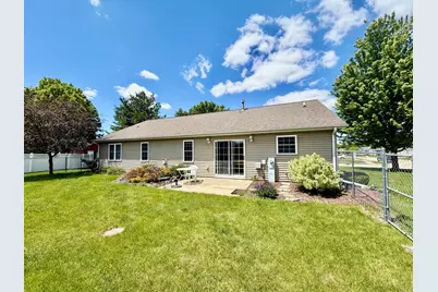 901 East 21st Street, Sterling, IL 61081 - Photo 16