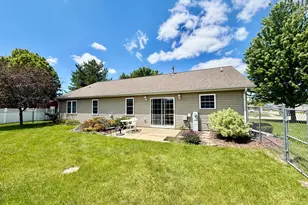 901 E 21st St, Sterling, IL 61081 - Photo 16