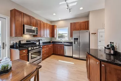1639 W Winona Street #D, Chicago, IL 60640 - Photo 4