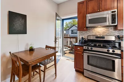 1639 W Winona Street #D, Chicago, IL 60640 - Photo 6