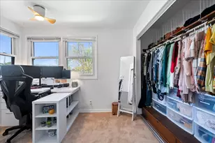 2504 W Jarvis Ave, Chicago, IL 60645 - Photo 16