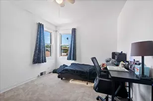 2504 W Jarvis Ave, Chicago, IL 60645 - Photo 14
