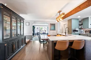 2504 W Jarvis Ave, Chicago, IL 60645 - Photo 6