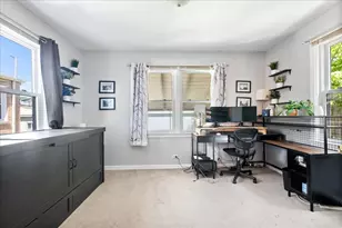 2504 W Jarvis Ave, Chicago, IL 60645 - Photo 10