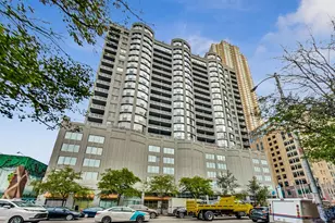 600 N Dearborn St, Chicago, IL 60610 - Photo 2