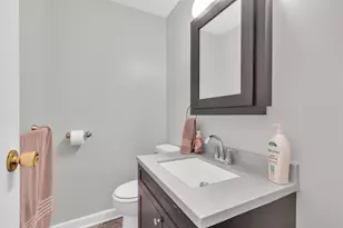 1275 Bloomingdale Rd, Glendale Heights, IL 60139 - Photo 16