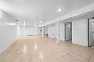 8035 S Kolin Ave, Chicago, IL 60652 - Photo 24