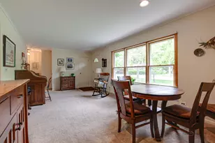 1284 Deerfield Pl, Highland Park, IL 60035 - Photo 10