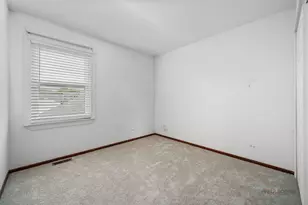 1255 W Dexter Ln, Hoffman Estates, IL 60169 - Photo 18