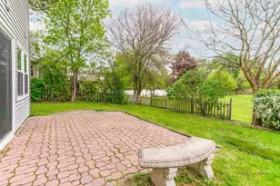 1255 W Dexter Ln, Hoffman Estates, IL 60169 - Photo 22