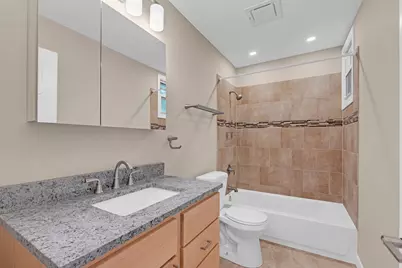 1055 N Bluebonnet Lane, Hoffman Estates, IL 60169 - Photo 10
