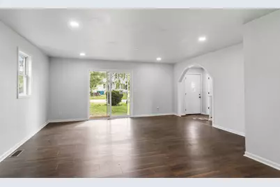 102 8th Avenue, Mendota, IL 61342 - Photo 4
