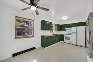 37606 N Geraghty Ave, Beach Park, IL 60087 - Photo 4