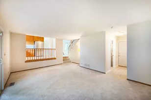1291 Big Horn Trail, Carol Stream, IL 60188 - Photo 12