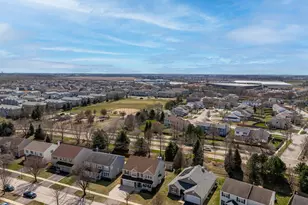 1863 Lake Bluff Ln, Pingree Grove, IL 60140 - Photo 8