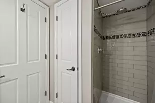 8607 Bethany Ln, Tinley Park, IL 60487 - Photo 16