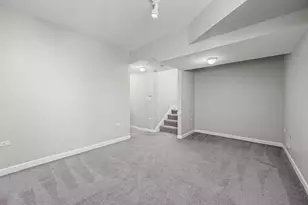9100 Lamon Ave, Skokie, IL 60077 - Photo 14