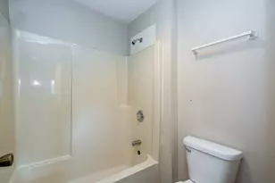 322 Maple Ln, Round Lake, IL 60073 - Photo 16
