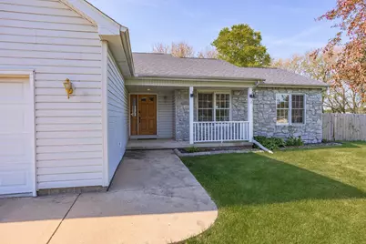 507 Lloyd Drive, Dwight, IL 60420 - Photo 4