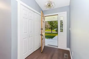 507 Lloyd Dr, Dwight, IL 60420 - Photo 6