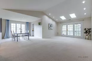 930 Ivy Ln, Deerfield, IL 60015 - Photo 4