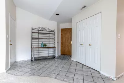 930 Ivy Lane #D, Deerfield, IL 60015 - Photo 2