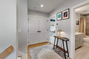 2247 N Rockwell St, Chicago, IL 60647 - Photo 12