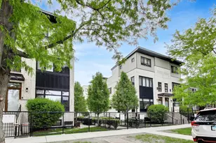 2247 N Rockwell St, Chicago, IL 60647 - Photo 2