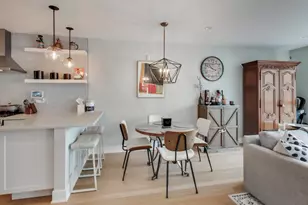 2247 N Rockwell St, Chicago, IL 60647 - Photo 8