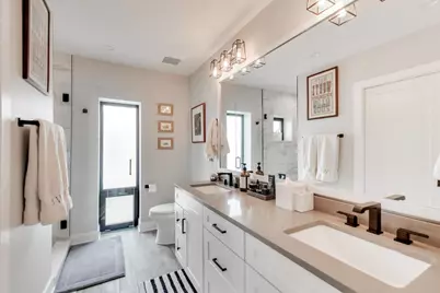 2247 N Rockwell Street #1, Chicago, IL 60647 - Photo 22