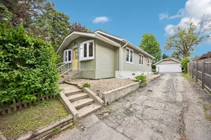 117 E 55th St, Westmont, IL 60559 - Photo 2