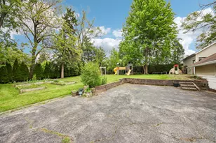 117 E 55th St, Westmont, IL 60559 - Photo 32