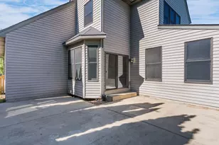 521 Ridgewood Dr, Antioch, IL 60002 - Photo 28