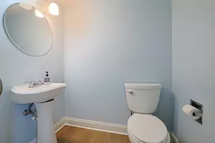 1299 W New Britton Dr, Hoffman Estates, IL 60192 - Photo 16