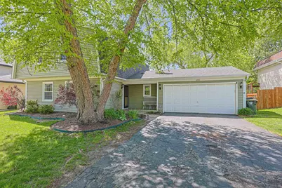 1299 W New Britton Drive, Hoffman Estates, IL 60192 - Photo 1