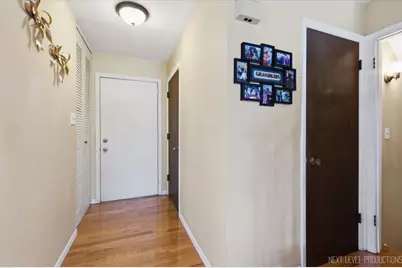 1720 Trent Court, Wheaton, IL 60189 - Photo 4