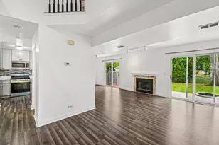 183 W Algonquin Rd, Des Plaines, IL 60016 - Photo 2