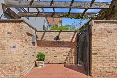 344 W Willow Street #A, Chicago, IL 60614 - Photo 2