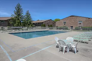 834 E Old Willow Rd, Prospect Heights, IL 60070 - Photo 18