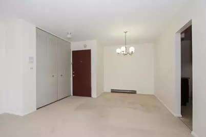 834 E Old Willow Road #209, Prospect Heights, IL 60070 - Photo 4