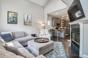 2729 N Wayne Ave, Chicago, IL 60614 - Photo 6