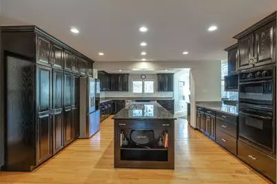 21 N Ridge Road, Lake Forest, IL 60045 - Photo 2