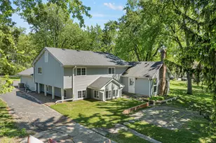 52 Deerpath Rd, Deer Park, IL 60010 - Photo 2