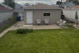 4736 S Campbell Ave, Chicago, IL 60632 - Photo 2
