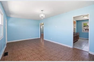 17044 Burnham Avenue, Lansing, IL 60438 - Photo 4
