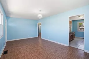 17044 Burnham Ave, Lansing, IL 60438 - Photo 4