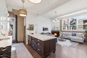 1158 W Armitage Ave, Chicago, IL 60614 - Photo 2