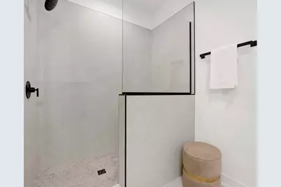 5630 N Broadway Street #2W, Chicago, IL 60660 - Photo 16